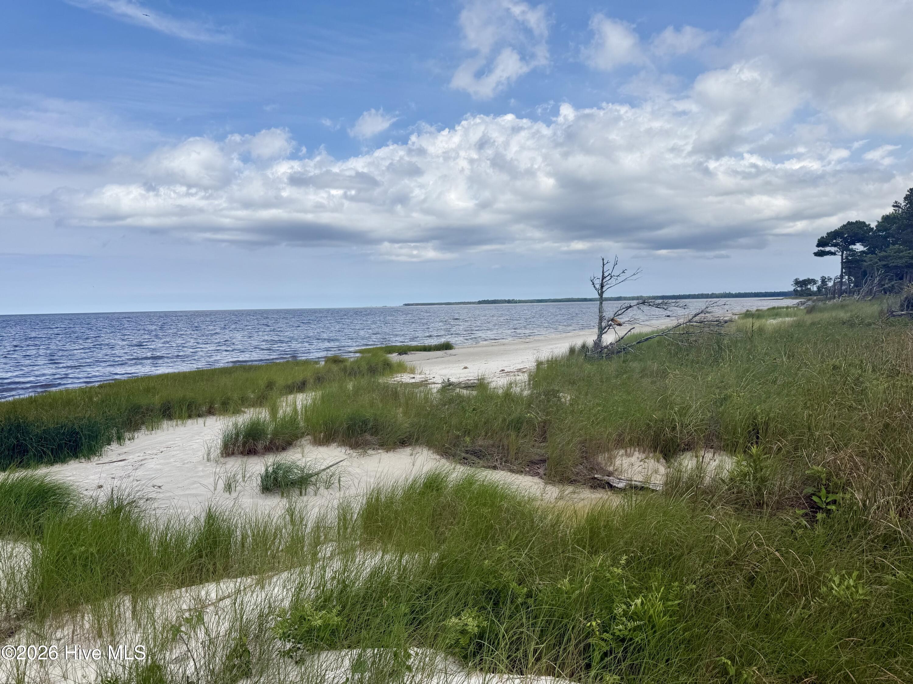 558 Sandy Point Drive Beaufort, NC 28516 - Photo 16 of 23
