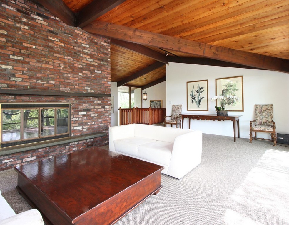 6 Millstone Lane Lincoln, MA 01773 - Photo 5 of 30 a living room with furniture