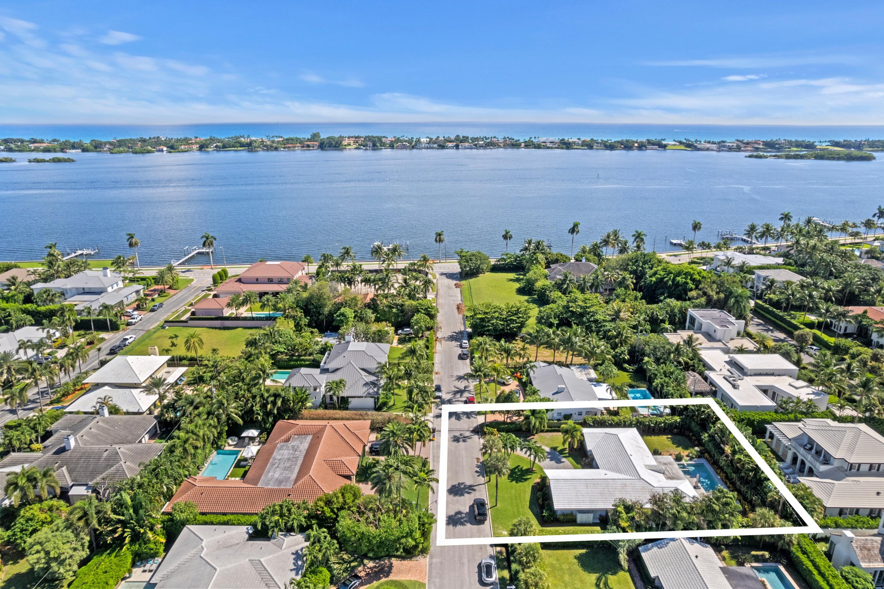 200 Ellamar Road West Palm Beach, FL 33405 - Photo 4 of 20 a view of a city