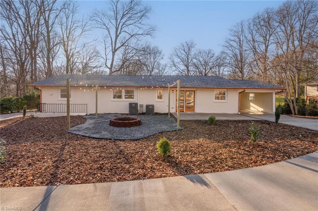 731 Quarterstaff Road Winston-Salem, NC 27104 - Photo 5 of 40