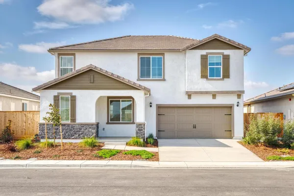 $567,900 | 820 Helmsley Lane, Patterson, CA 95363