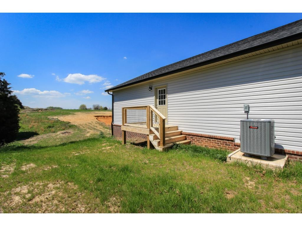 167 Bob Fitz Road Gray, TN 37615 - Photo 30 of 32 Photo 30
