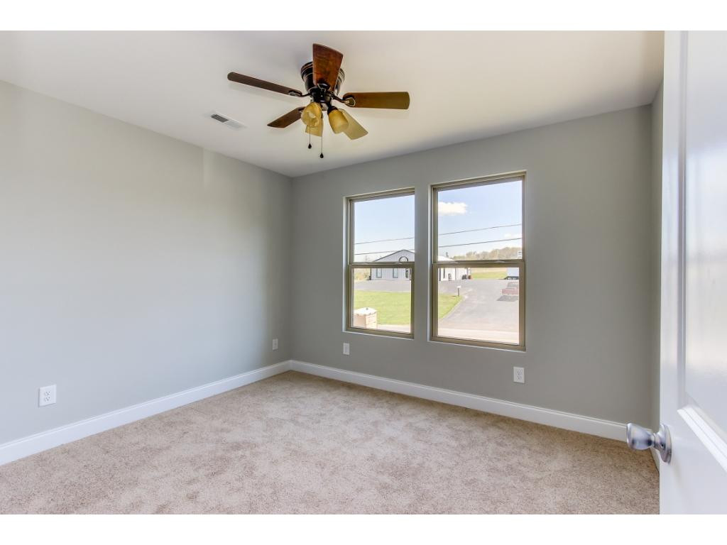167 Bob Fitz Road Gray, TN 37615 - Photo 6 of 32 Photo 6