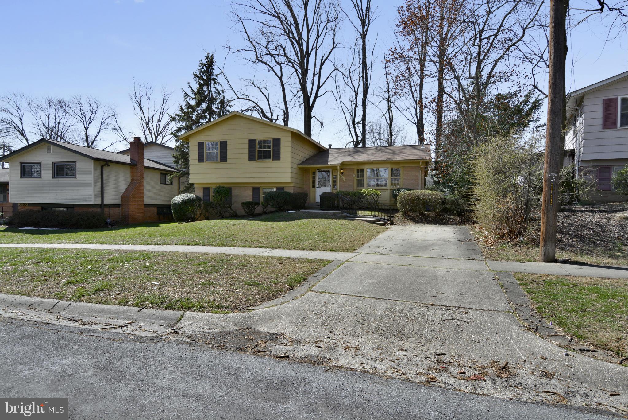 10802 Cavalier Drive Silver Spring, MD 20901 - Photo 3 of 30 Front Driveway