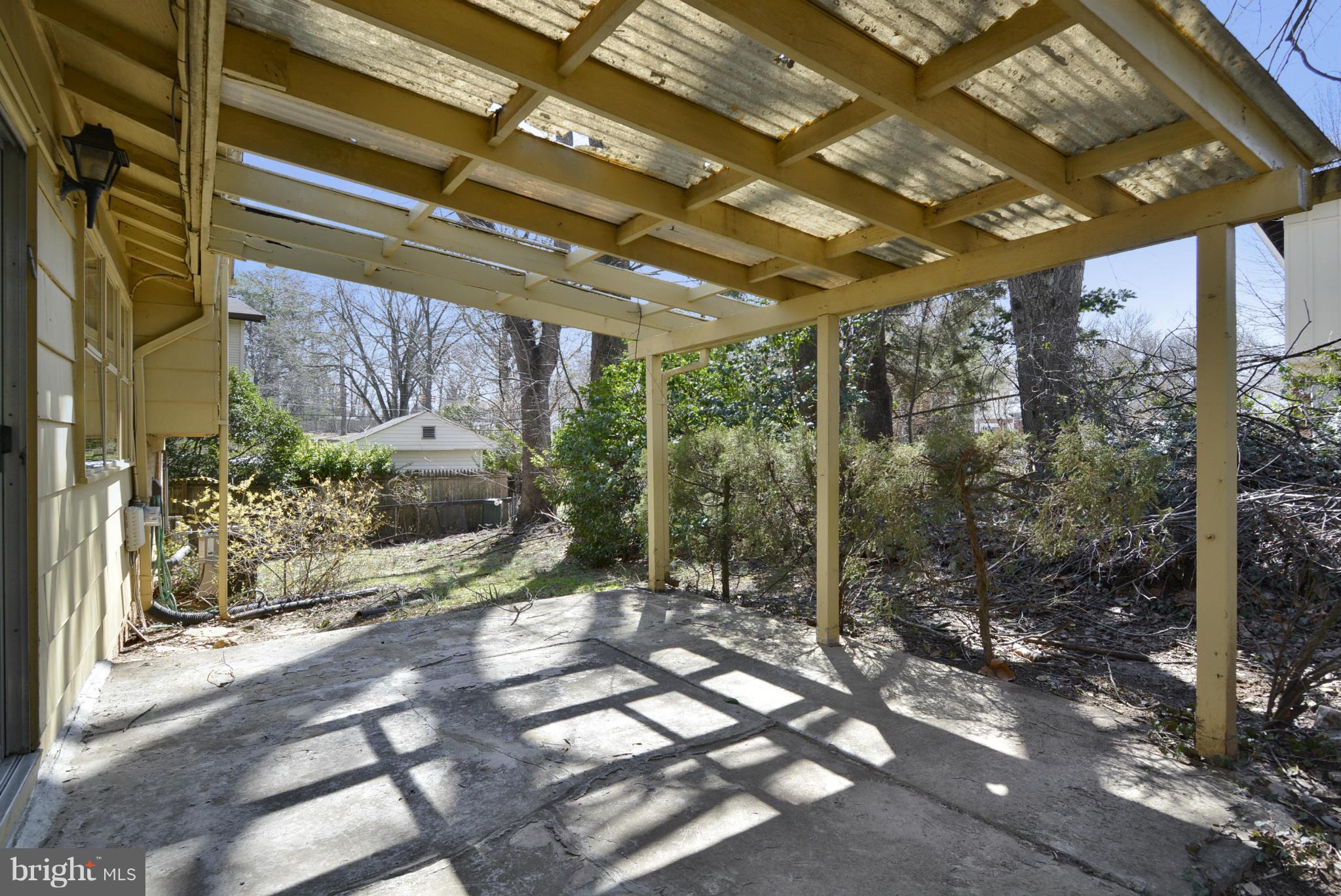 10802 Cavalier Drive Silver Spring, MD 20901 - Photo 26 of 30 Patio