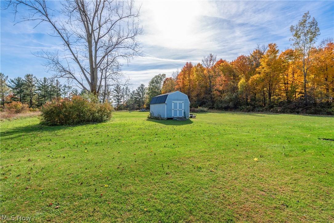 48071 Russia Road Amherst, OH 44001 - Photo 27 of 35 Gallery Image 27