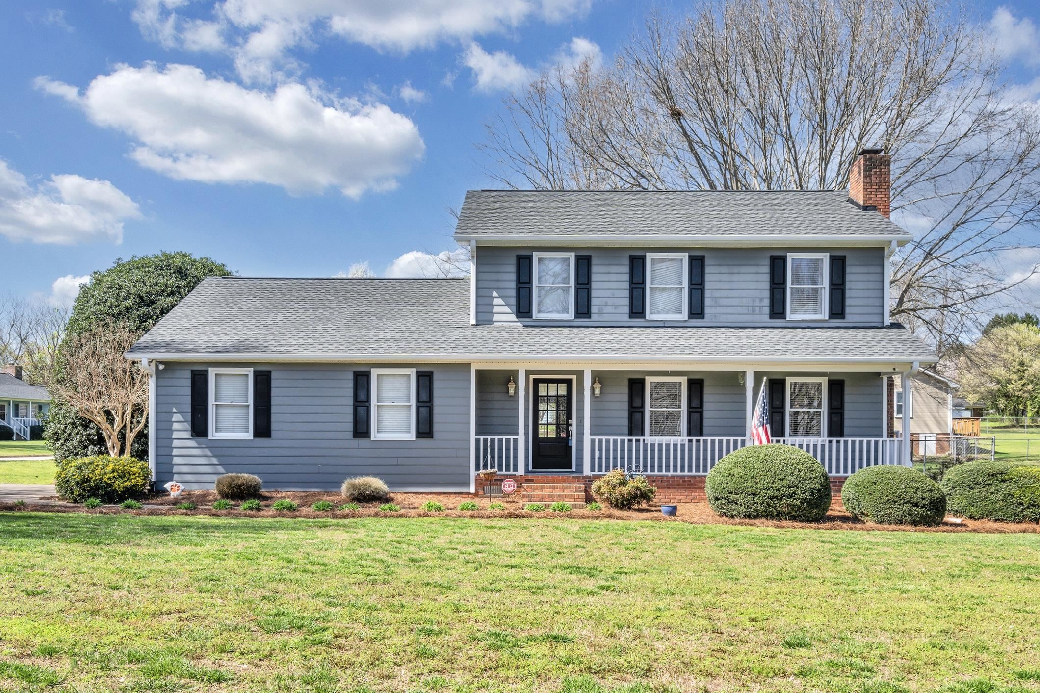 9 Chestnut Ridge Drive Inman, SC 29349 - Photo 1 of 22