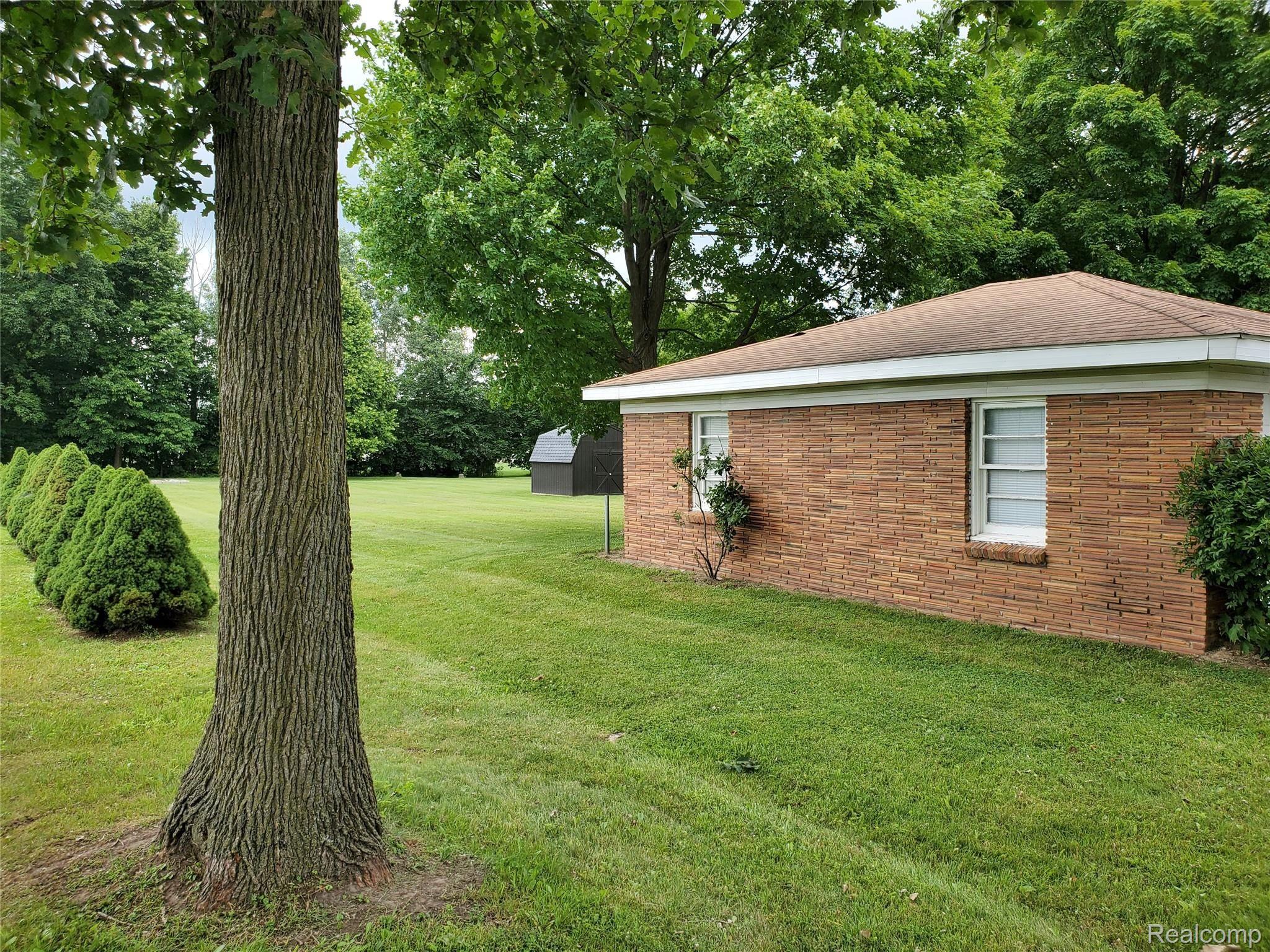 5141 North State Road Davison, MI 48423 - Photo 5 of 36 Back yard - 5141 State Rd. Davison, MI (2)