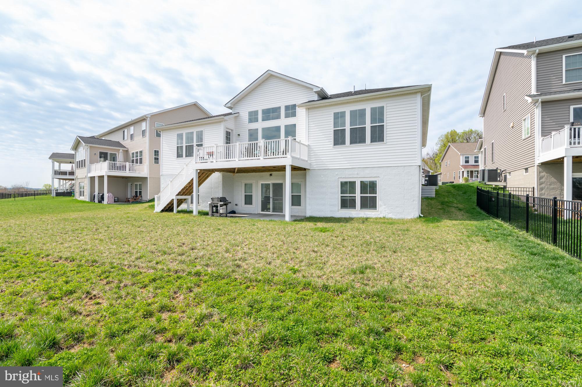 411 Karn Place Brunswick, MD 21716 - Photo 10 of 10 a house view with a garden space
