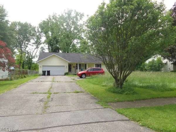 $170,000 | 308 Samuel Street, Elyria, OH 44035