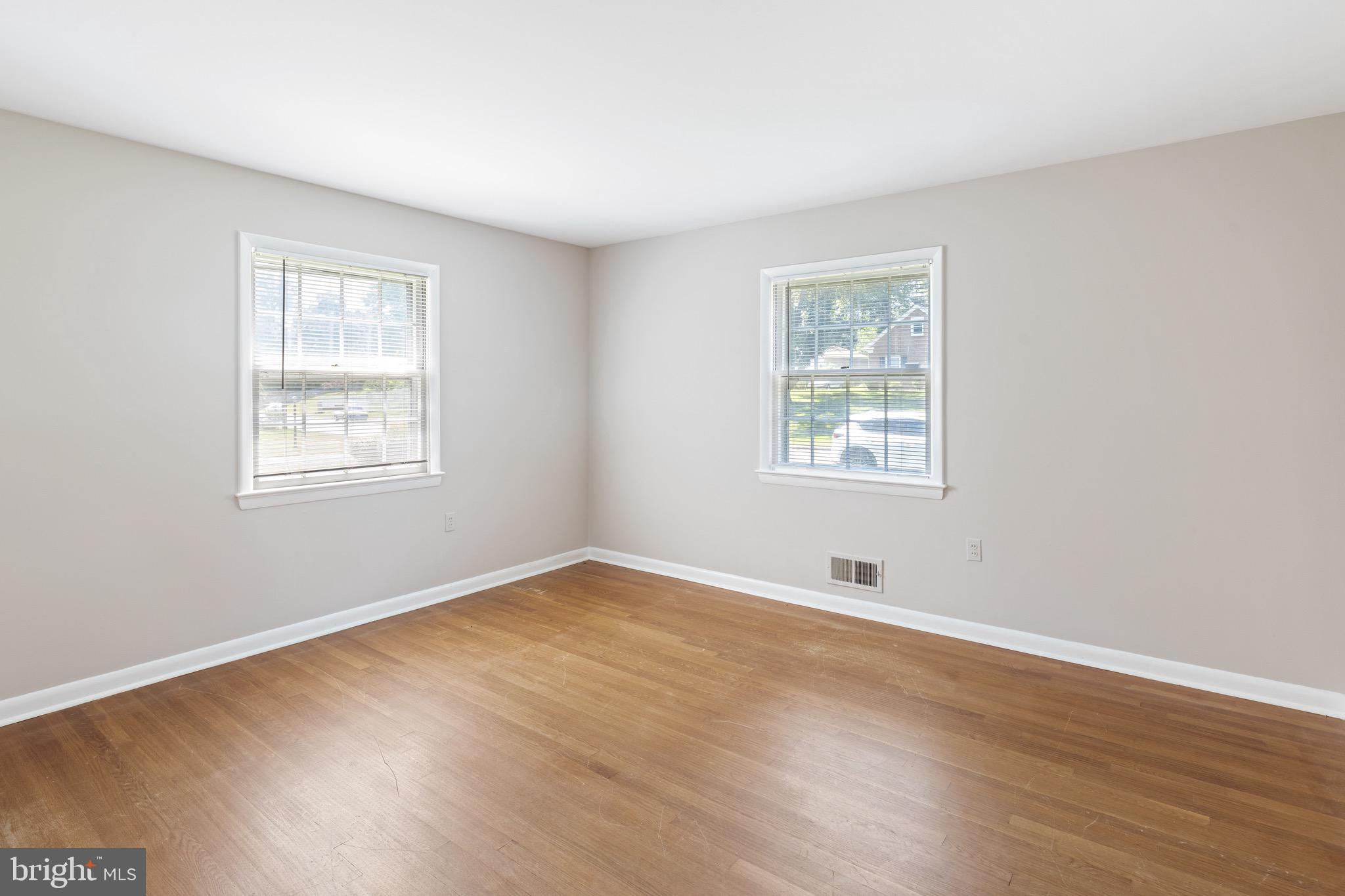 7106 Kempton Road Lanham, MD 20706 - Photo 10 of 27 Gallery Image 10