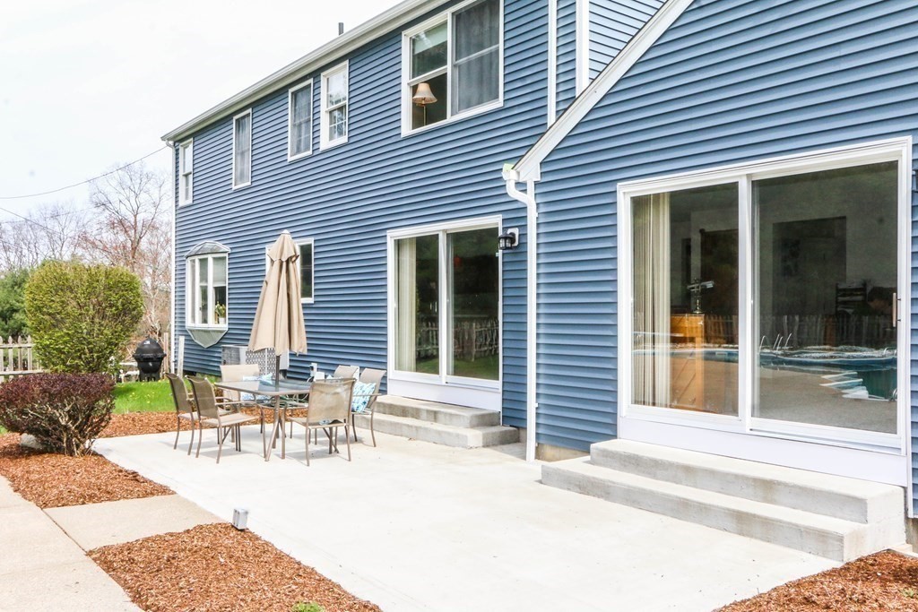 17 Red Bridge Road Wilbraham, MA 01095 - Photo 9 of 42