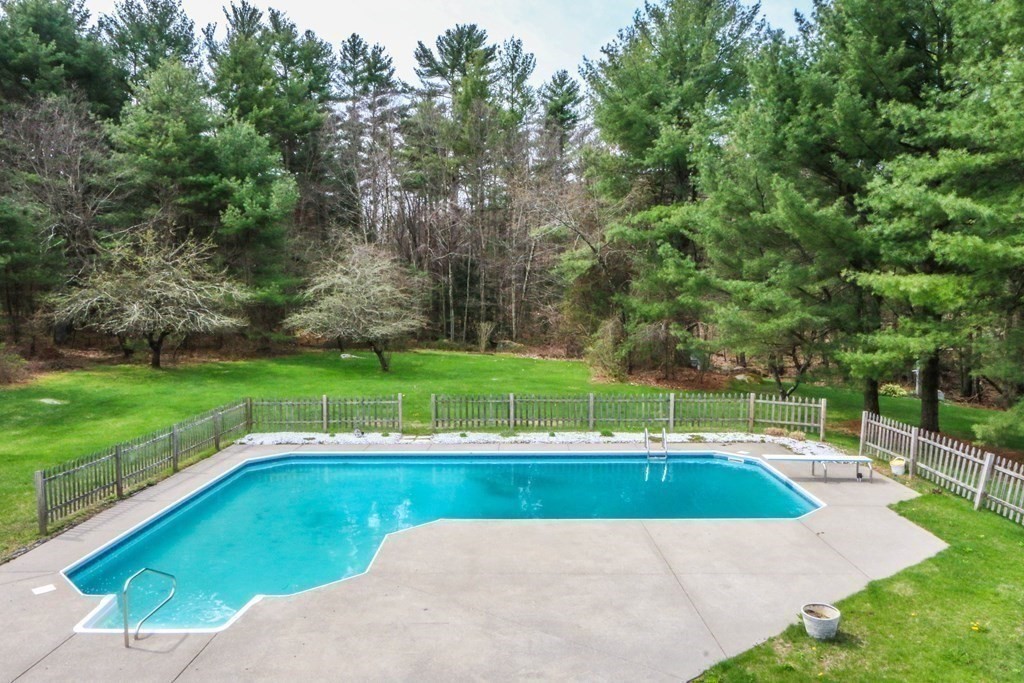 17 Red Bridge Road Wilbraham, MA 01095 - Photo 10 of 42