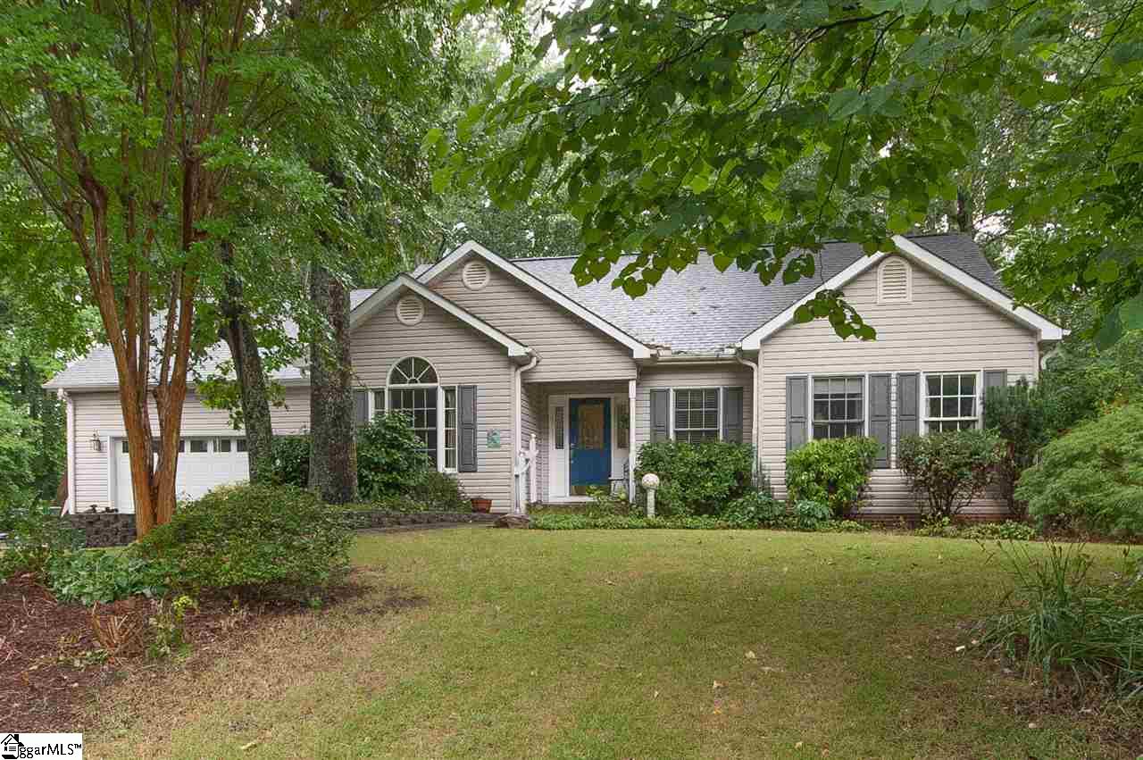109 Robertson Road Taylors, SC 29687 - Photo 1 of 27 Gallery Image 1