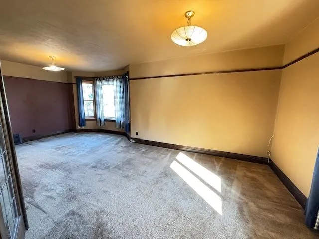 $189,900 | 318 North 23rd Avenue West, Duluth, MN 55806