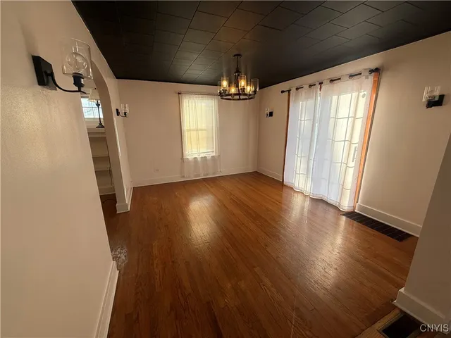 $2,600 | 115 Dorchester Avenue, Syracuse, NY 13203