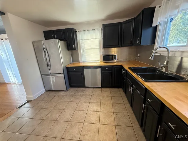 $2,600 | 115 Dorchester Avenue, Syracuse, NY 13203