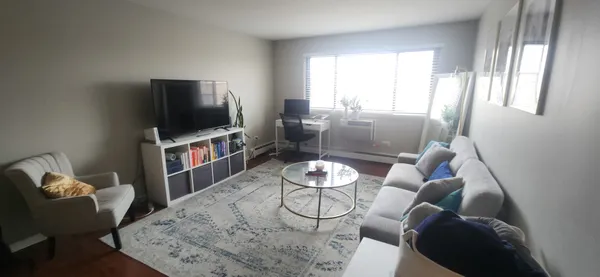 $2,350 | 607 West Wrightwood Avenue, Unit 513, Chicago, IL 60614