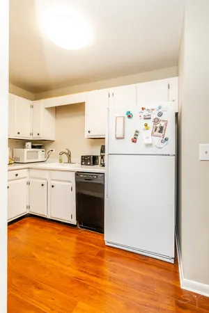 $2,350 | 607 West Wrightwood Avenue, Unit 513, Chicago, IL 60614