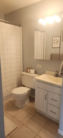 $2,350 | 607 West Wrightwood Avenue, Unit 513, Chicago, IL 60614