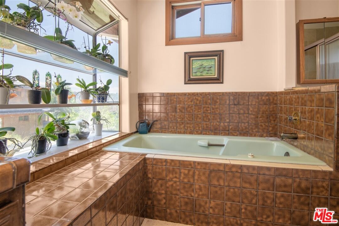 2733 Halsey Road Topanga, CA 90290 - Photo 20 of 40