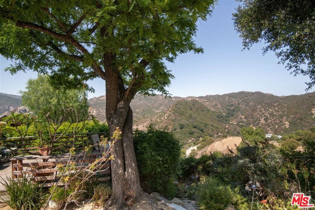 2733 Halsey Road Topanga, CA 90290 - Photo 38 of 40