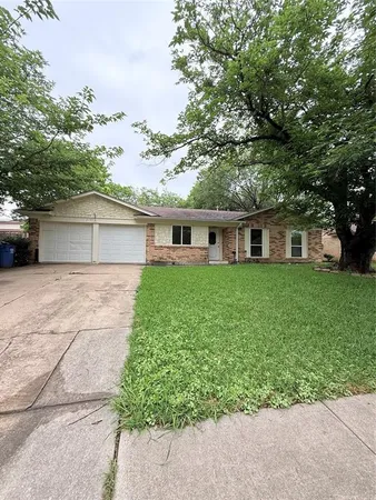 $2,500 | 2707 Mark Twain Drive, Farmers Branch, TX 75234
