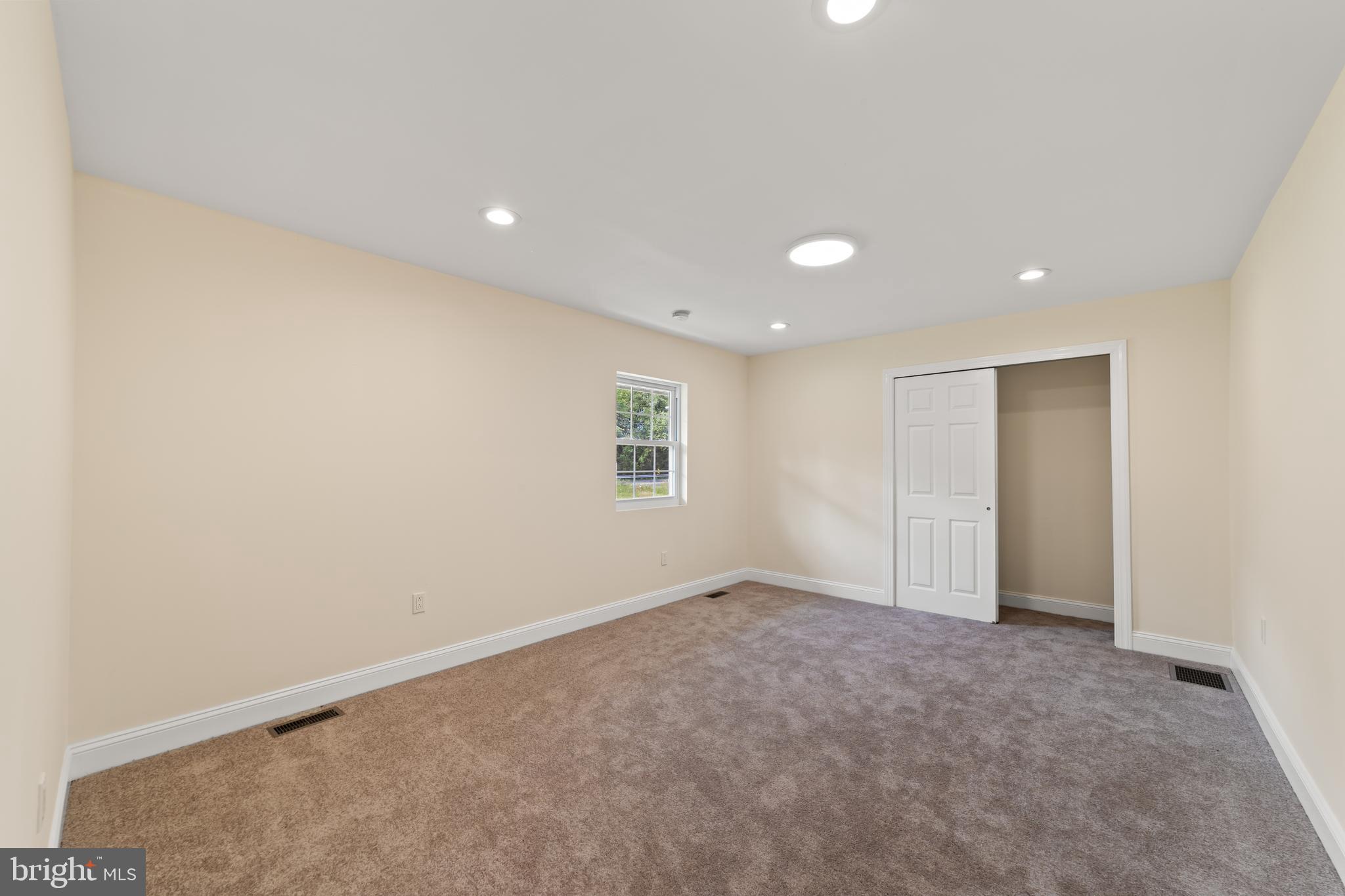 812 West Malaga Road Williamstown, NJ 08094 - Photo 7 of 23