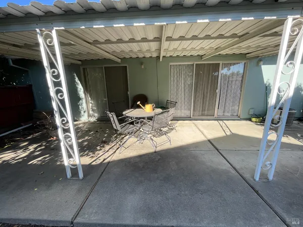 $340,000 | 144 Monterey Drive, Vacaville, CA 95687