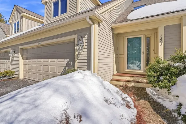 $945,000 | 1203 Magnolia Drive, Unit 1203, Wayland, MA 01778