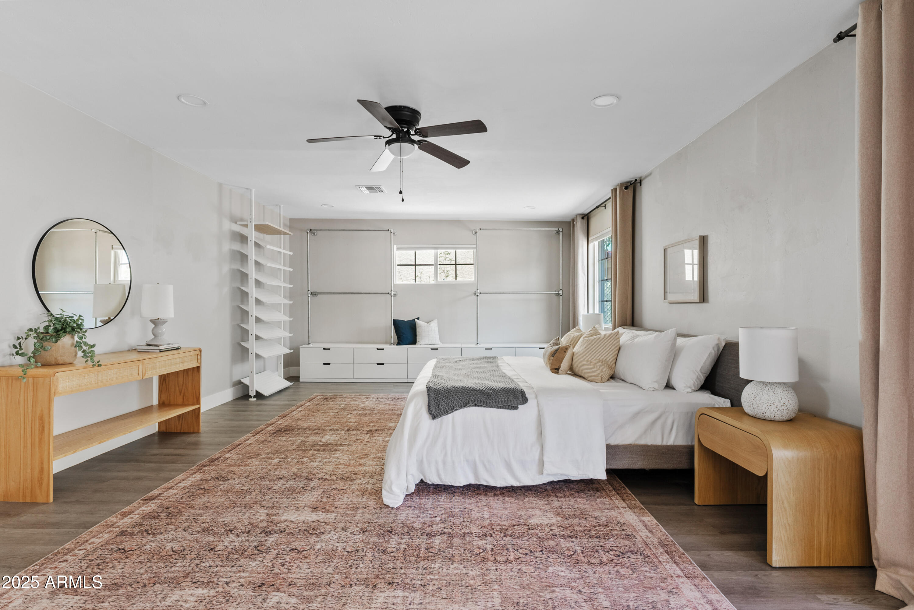 818 West Earll Drive Phoenix, AZ 85013 - Photo 12 of 27 Owner's Suite