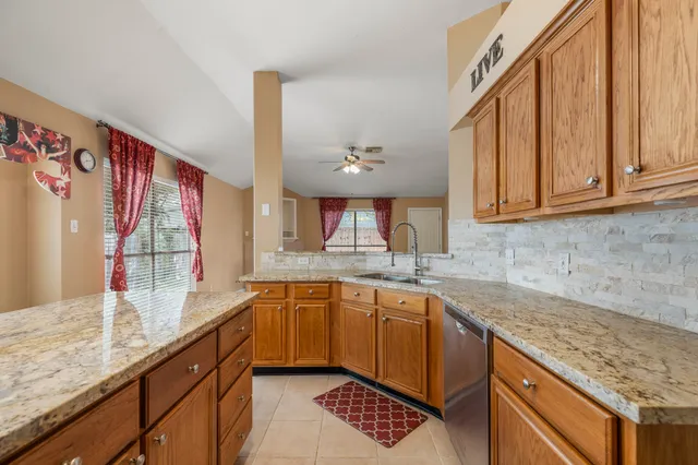 $1,900 | 9109 Benwick Street, Spring, TX 77379