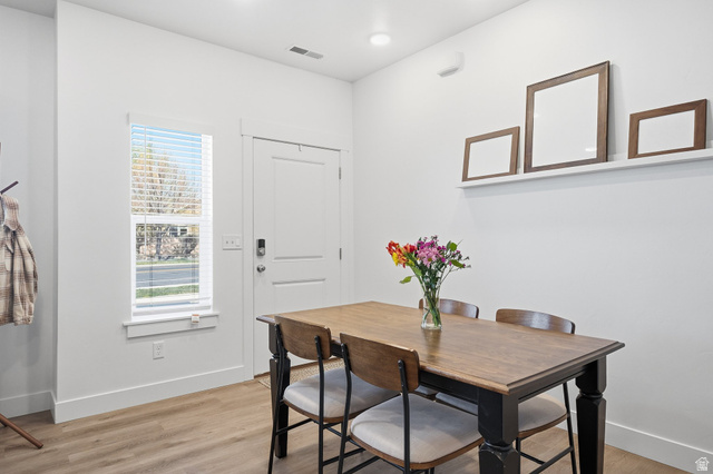 1247 West 1820th Street South Logan, UT 84321 - Photo 5 of 21 Dining space.