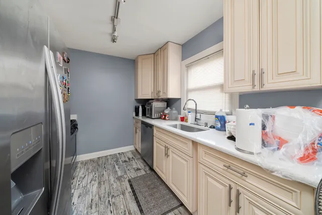 $550,000 | 900 Dunlop Avenue, Forest Park, IL 60130