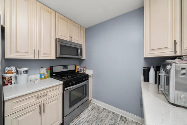 $550,000 | 900 Dunlop Avenue, Forest Park, IL 60130