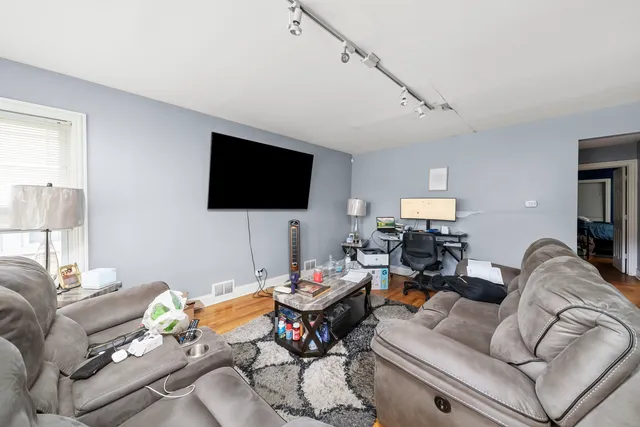 $550,000 | 900 Dunlop Avenue, Forest Park, IL 60130