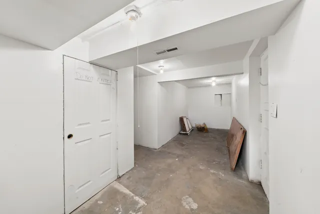 $550,000 | 900 Dunlop Avenue, Forest Park, IL 60130