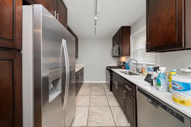 $550,000 | 900 Dunlop Avenue, Forest Park, IL 60130