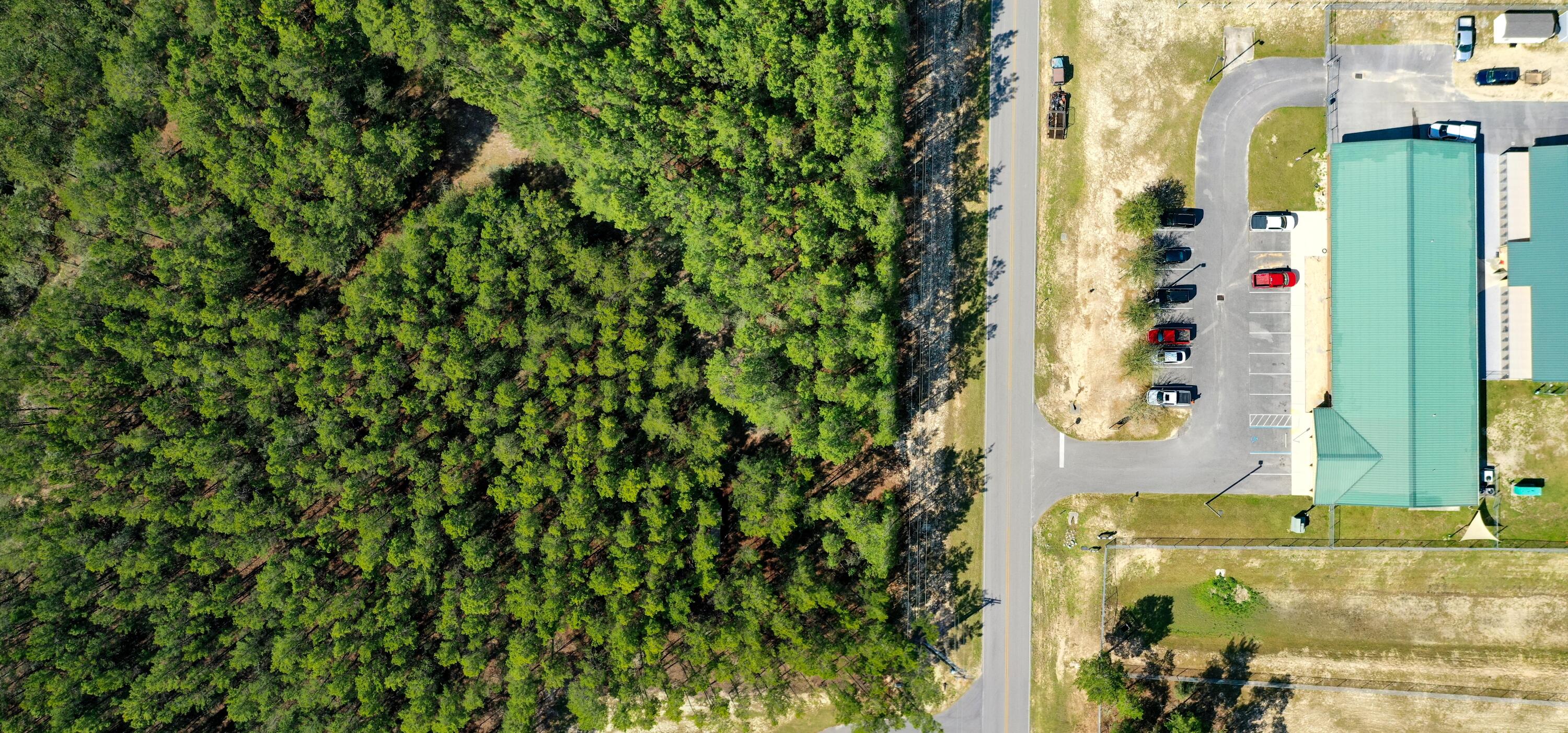 Xxx Triple G Road DeFuniak Springs, FL 32433 - Photo 6 of 16 an aerial view of a residential apartment building