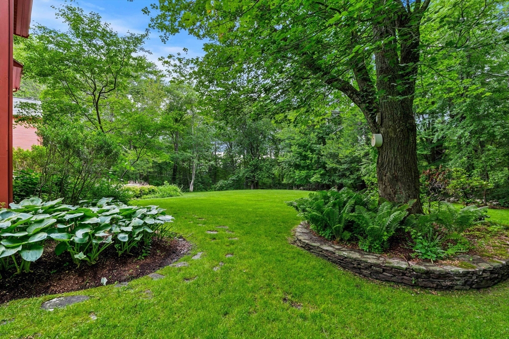 3 Buchan Road Andover, MA 01810 - Photo 7 of 38