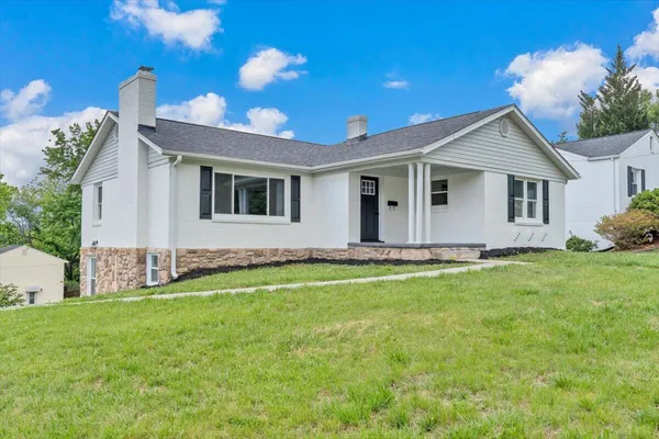 $469,950 | 425 Idaho Street, Salem, VA 24153