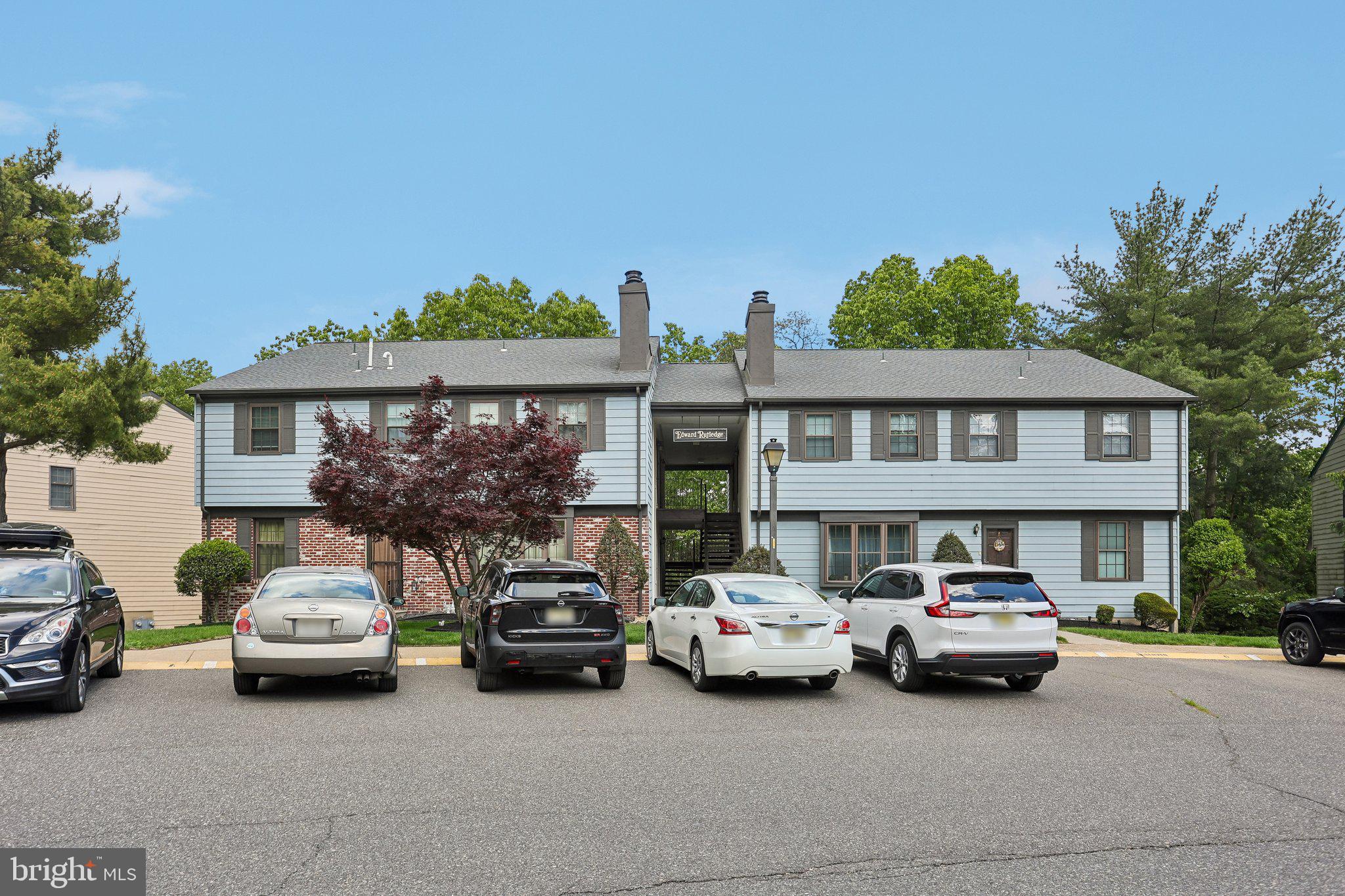 4 Edward Rutledge Bldg Turnersville, NJ 08012 - Photo 1 of 29