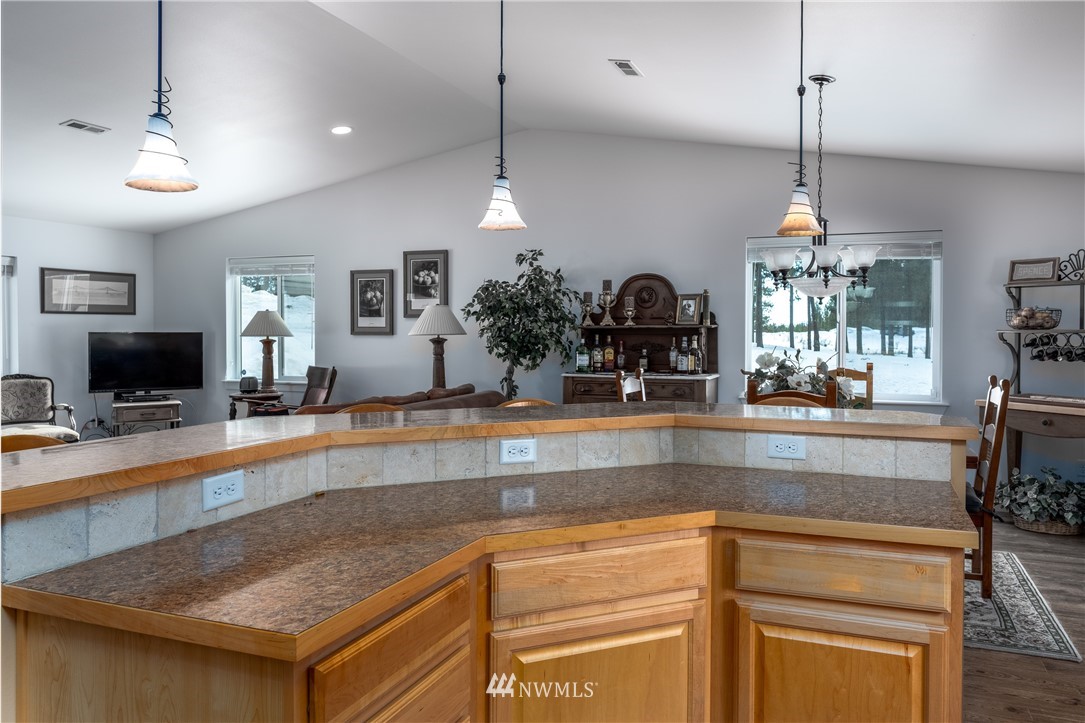 4333 Union Valley Road Chelan, WA 98816 - Photo 11 of 40 Gallery Image 11