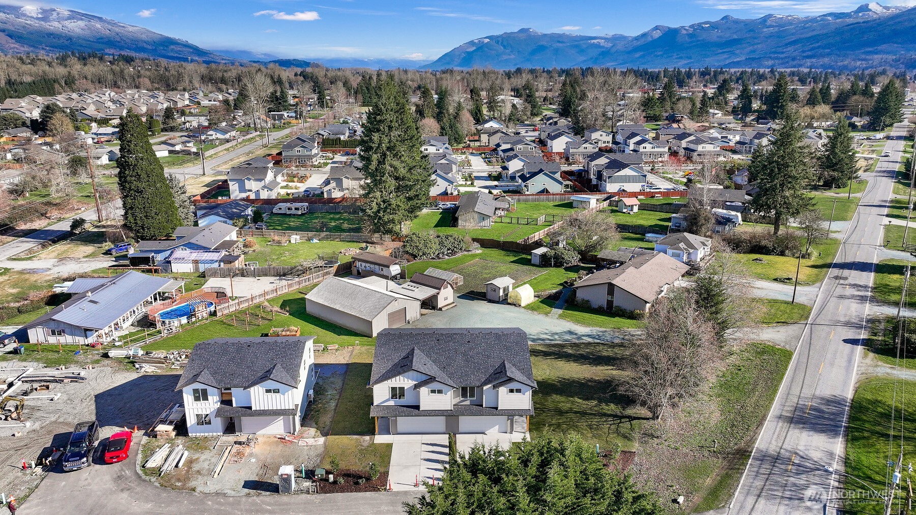 710 A F & S Grade Road, Unit B Sedro-Woolley, WA 98284 - Photo 34 of 38 an aerial view of multiple house