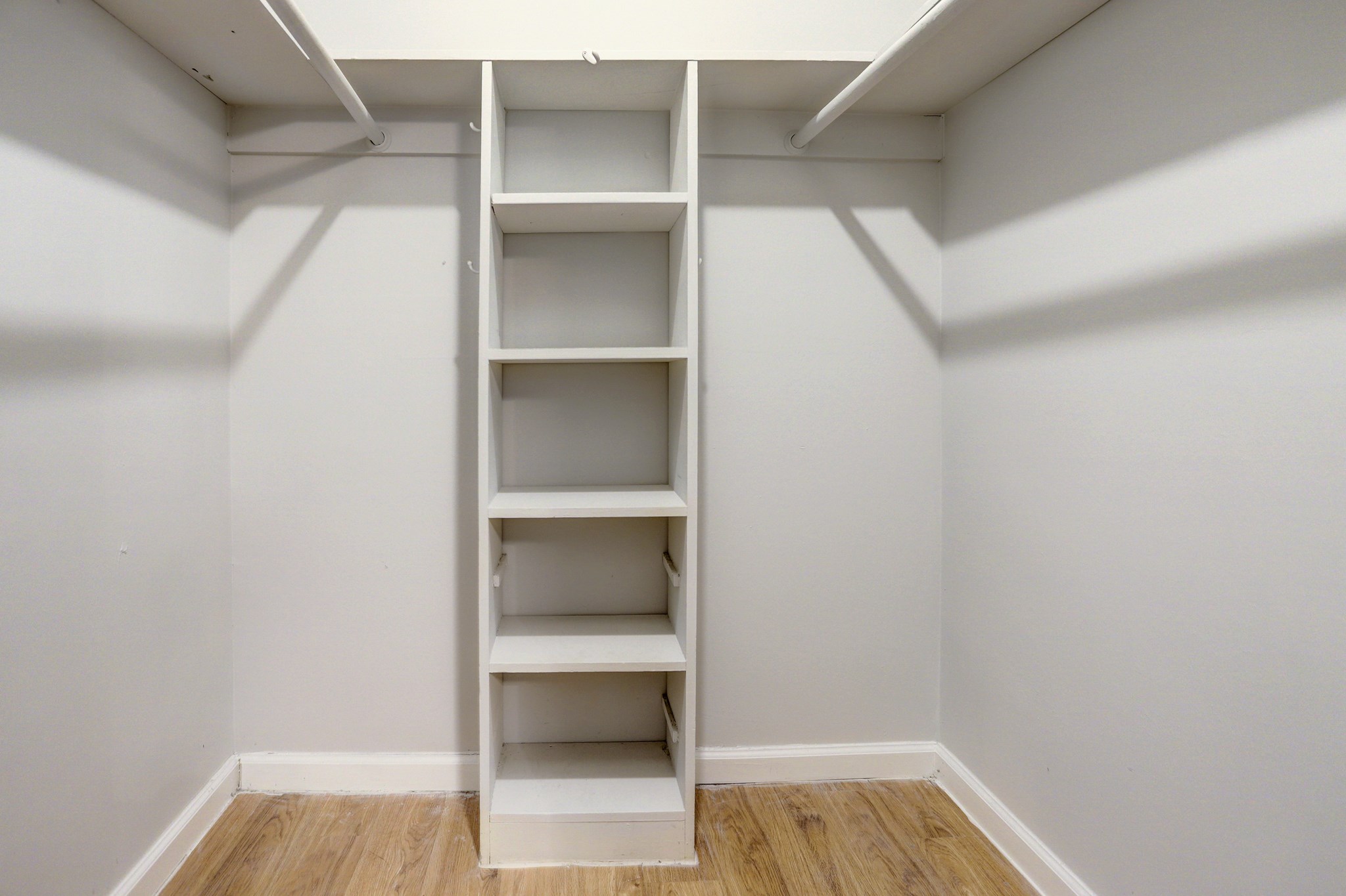 1645 West Main Street, Unit 6 Houston, TX 77006 - Photo 8 of 10 a view of walk in closet with empty racks