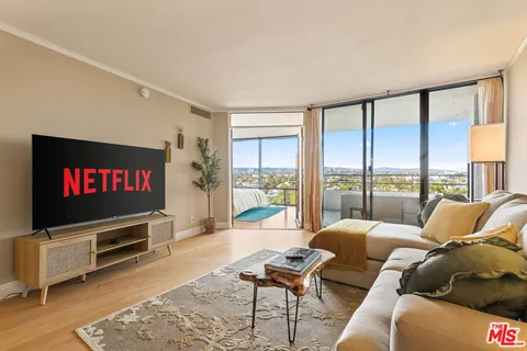 $4,675 | 4337 Marina City Drive, Unit 543, Marina del Rey, CA 90292