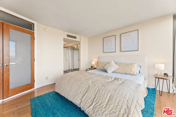 $4,675 | 4337 Marina City Drive, Unit 543, Marina del Rey, CA 90292