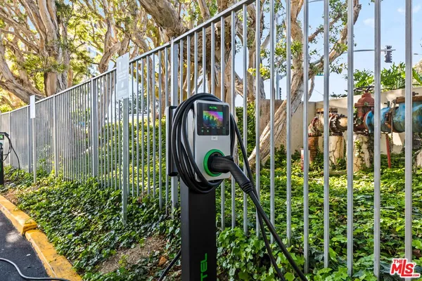 $4,675 | 4337 Marina City Drive, Unit 543, Marina del Rey, CA 90292