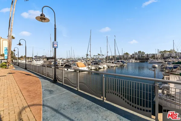 $4,675 | 4337 Marina City Drive, Unit 543, Marina del Rey, CA 90292