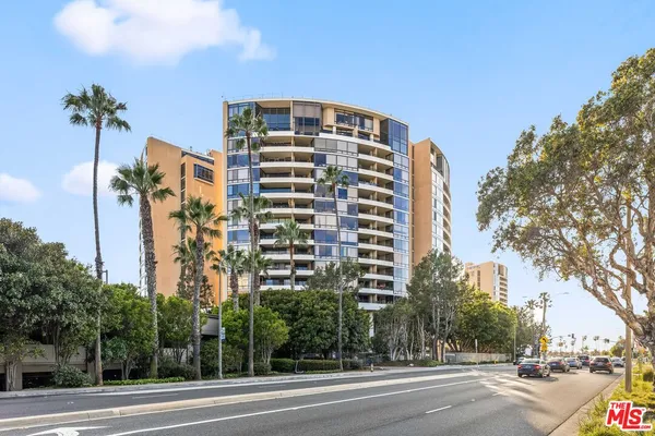 $4,675 | 4337 Marina City Drive, Unit 543, Marina del Rey, CA 90292